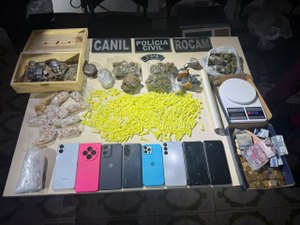 Polícia fecha 'ponto', prende homem e apreende drogas em Arapiraca