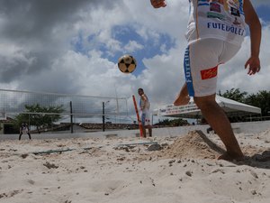 Copa Alagoas de Futevôlei movimenta a orla de Pajuçara, em Maceió