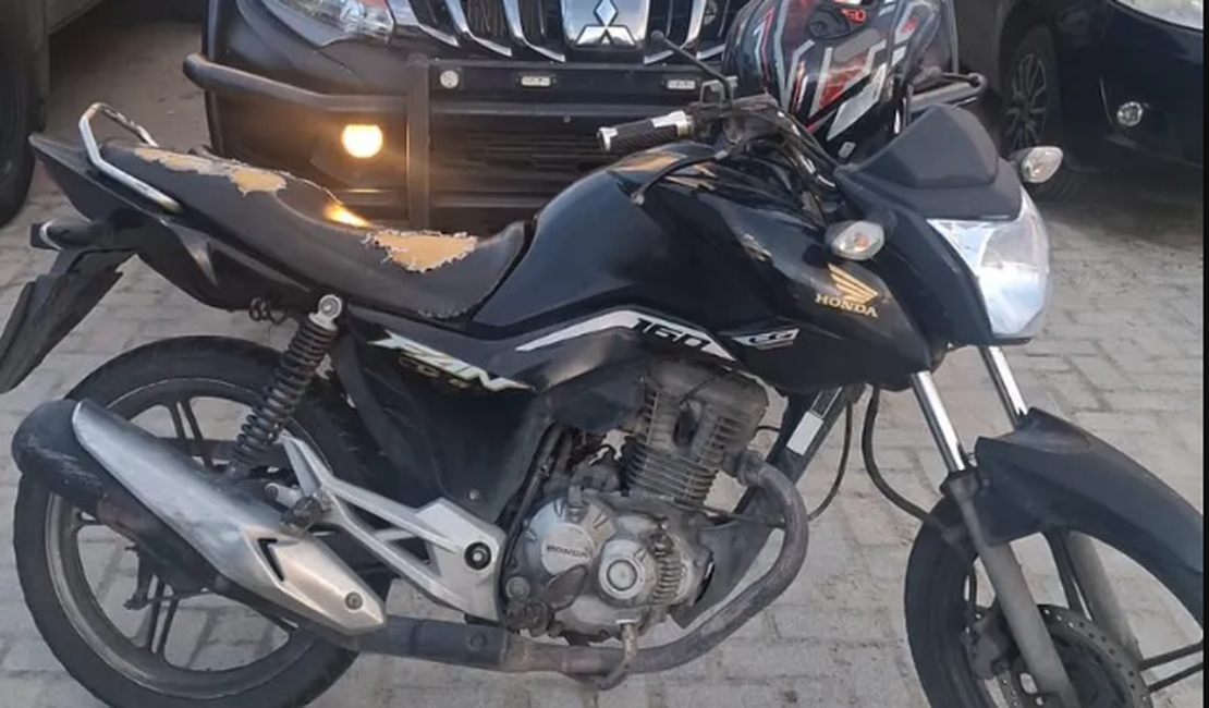 Motocicleta de entregador por aplicativo roubada na Grota do Rafael é recuperada