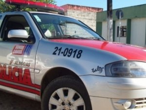 Polícia Militar apreende drogas e balança de precisão em residência abandonada 