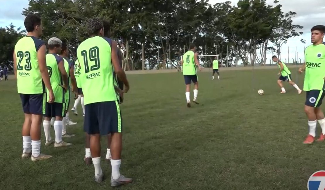 [Vídeo] Cruzeiro estreia campeonato Sub20 contra o IDEC neste domingo (14), em Delmiro Gouveia