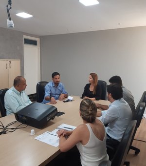 Rodrigo Cunha discute criação da primeira delegacia de combate à corrupção de Alagoas