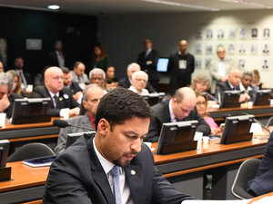 Rodrigo Cunha cobra do presidente da Braskem tratamento humanitário às famílias do Pinheiro, Mutange, Bebedouro e Bom Parto