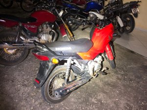 Homem é encontrado com moto roubada em São Sebastião 