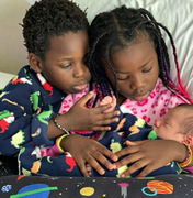 'Meus três anjos', se derrete Giovanna Ewbank em foto dos filhos