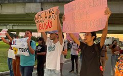 Alunos fazem manifestação pela segunda vez neste mês