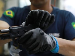 Governo federal promulga pacto sobre comércio internacional de armas