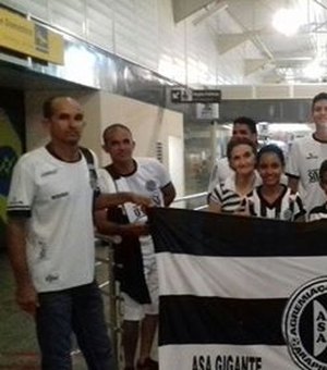 ASA é recebido por torcedores no aeroporto em Rondônia