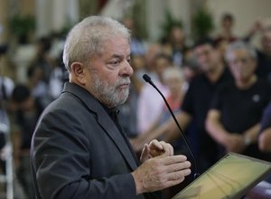 Plano econômico do PT prevê reversão de medidas de governo Temer