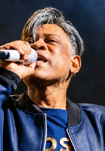 Morre o cantor Rogério Valença, ex-vocalista da banda Calcinha Preta