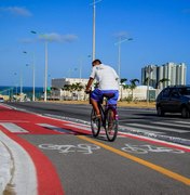 SMTT realiza ações educativas alusivas ao Dia do Ciclista, em Maceió