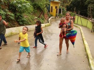 Governo reestrutura pontos em risco de deslizamentos em grotas na parte alta