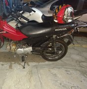 Adolescentes são apreendidos após roubar motocicleta no bairro do Prado