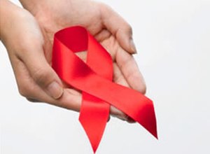 Brasil fabricará medicamento usado por 20% dos portadores de HIV
