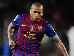 Daniel Alves detona seleção e avisa: 'Se não aprender, leva 7 de novo'