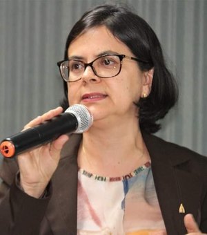 Teófilo escolhe Gilvania Barros como sucessora; nome ainda passará pela aprovação de Cunha 