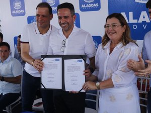 Governador e prefeita inauguram obras em Porto Calvo