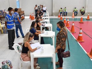 Covid-19: ambulantes começam a receber cestas de alimentos