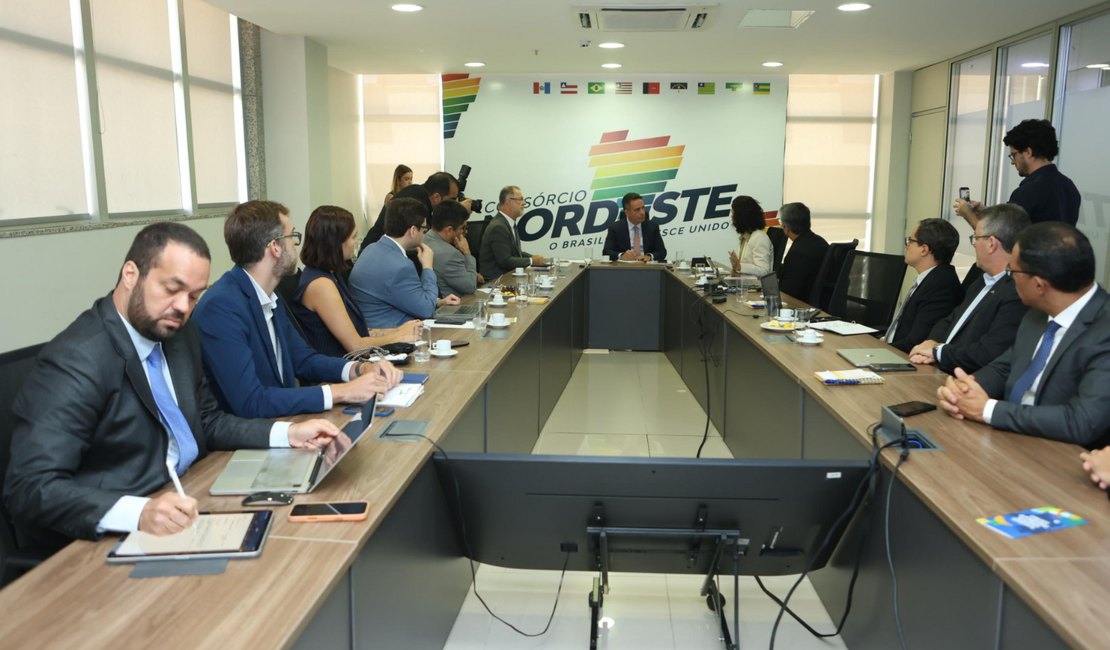 Com apoio do BNDES, Paulo Dantas institui grupo estratégico para acelerar contratos da Chamada Nordeste