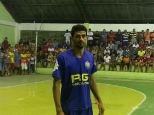 Atacante que defendeu o Murici no Alagoano disputa torneio de futsal