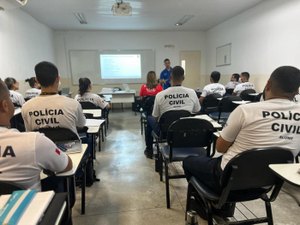 Peritos criminais orientam novos integrantes da Polícia Civil de Alagoas