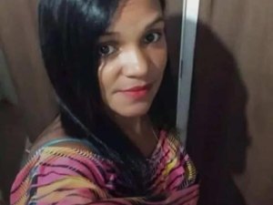 Mulher é chamada na porta de casa e morta a tiros na presença dos filhos em São Miguel dos Campos