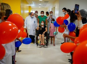 Segunda paciente transplantada de coração recebe alta médica na rede pública de AL