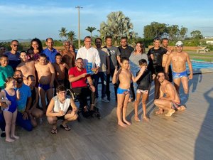 Projeto Natação Inclusiva estimula esporte e sociabilidade para pessoas com necessidades especiais