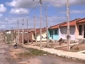 Homens anunciam assalto e executam motociclista na frente da esposa sem levar pertences das vítimas