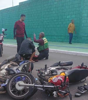 Motociclista colide em moto de autoescola e deixa condutor ferido em Arapiraca