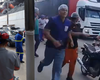 [Vídeo] Trabalhadores são evacuados durante incêndio em fábrica no Distrito Industrial