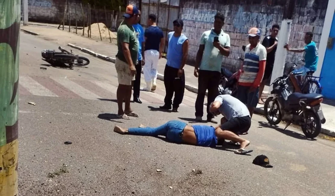 Motociclista fica ferido após acidente em frente ao Fórum de Campo Alegre