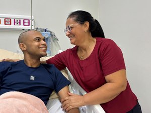 Jovem com câncer de testículo assistência oncológica no Hospital Metropolitano