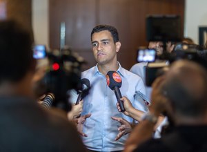 Em coletiva, JHC garante fortalecimento da gestão com reforma administrativa