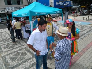 Rodrigo Cunha desenvolve projeto 'Deputado na Praça' no Centro de Arapiraca