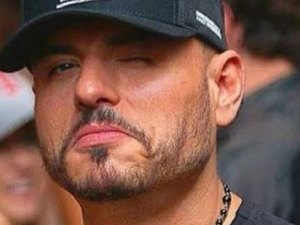 Carlinhos Mendigo é denunciado por comentários ofensivos