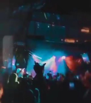 [Vídeo] Festa clandestina com show gera aglomeração na Barra de São Miguel