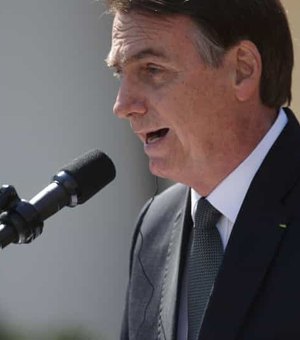 Bolsonaro diz que R$ 83 milhões oferecidos pelo G7 são 'esmola'