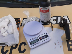 BPTran apreende suspeito com drogas e arma em Maceió