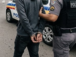 Jovem é preso por estupro em Arapiraca após menor apresentar hemorragia