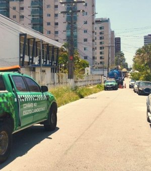 Operação identifica descarte irregular de efluentes em galeria pluvial no Farol