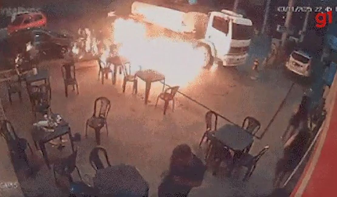 Homem causa princípio de incêndio ao acender cigarro em posto de combustíveis