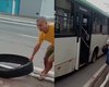 Pneu de ônibus estoura e causa transtono para passageiros na parte baixa de Maceió