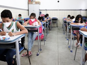 Alunos do ensino fundamental participam da 1ª olimpíada de Matemática de Maceió