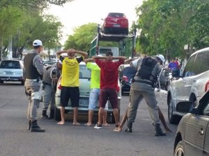 Operação ?Fecha Quartel? apreende 10 veículos por irregularidades em Maceió