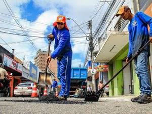 Desde maio, Prefeitura investiu quase um milhão na recuperação de vias