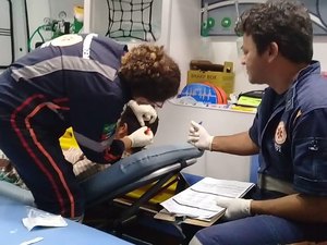 Homem foge da polícia após agredir irmão com cadeira em Arapiraca