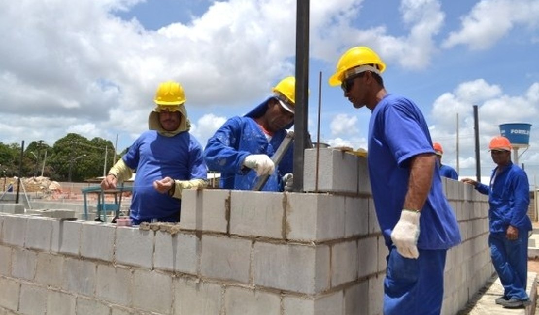 Construção civil oferta 37 vags para pessoas com limitação física em Maceió
