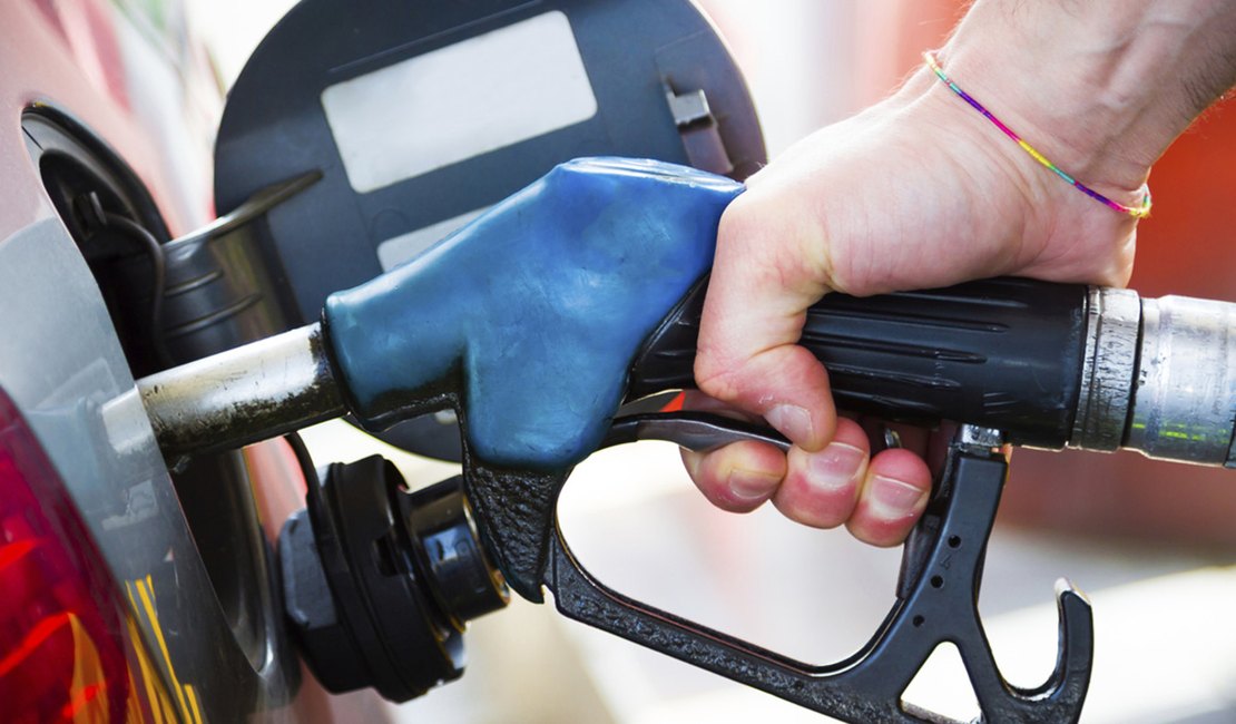 Gasolina em Maceió pode ser encontrada por R$5,36