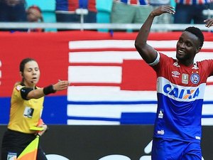 Bahia goleia Vasco, Timão é líder e São Paulo na zona de rebaixamento